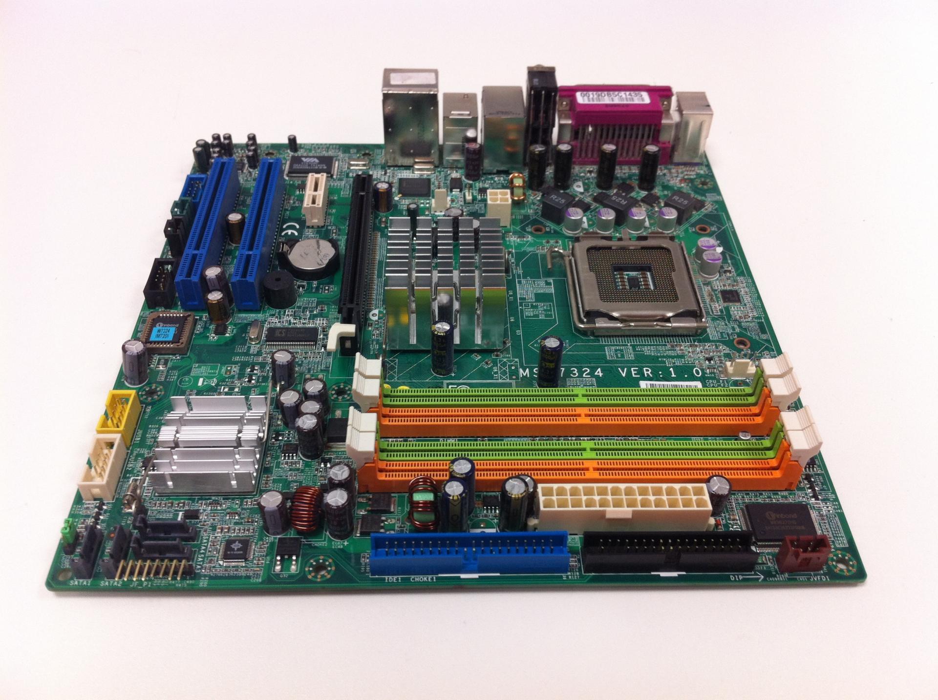 主板pcb计算机(motherboard-pcb-compu-大图_爱给网_aigei_com.jpg